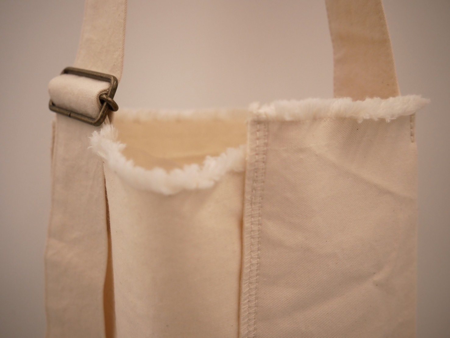 ニュースペーパーバック USNR ニュースペーパーバック USNR ニュース