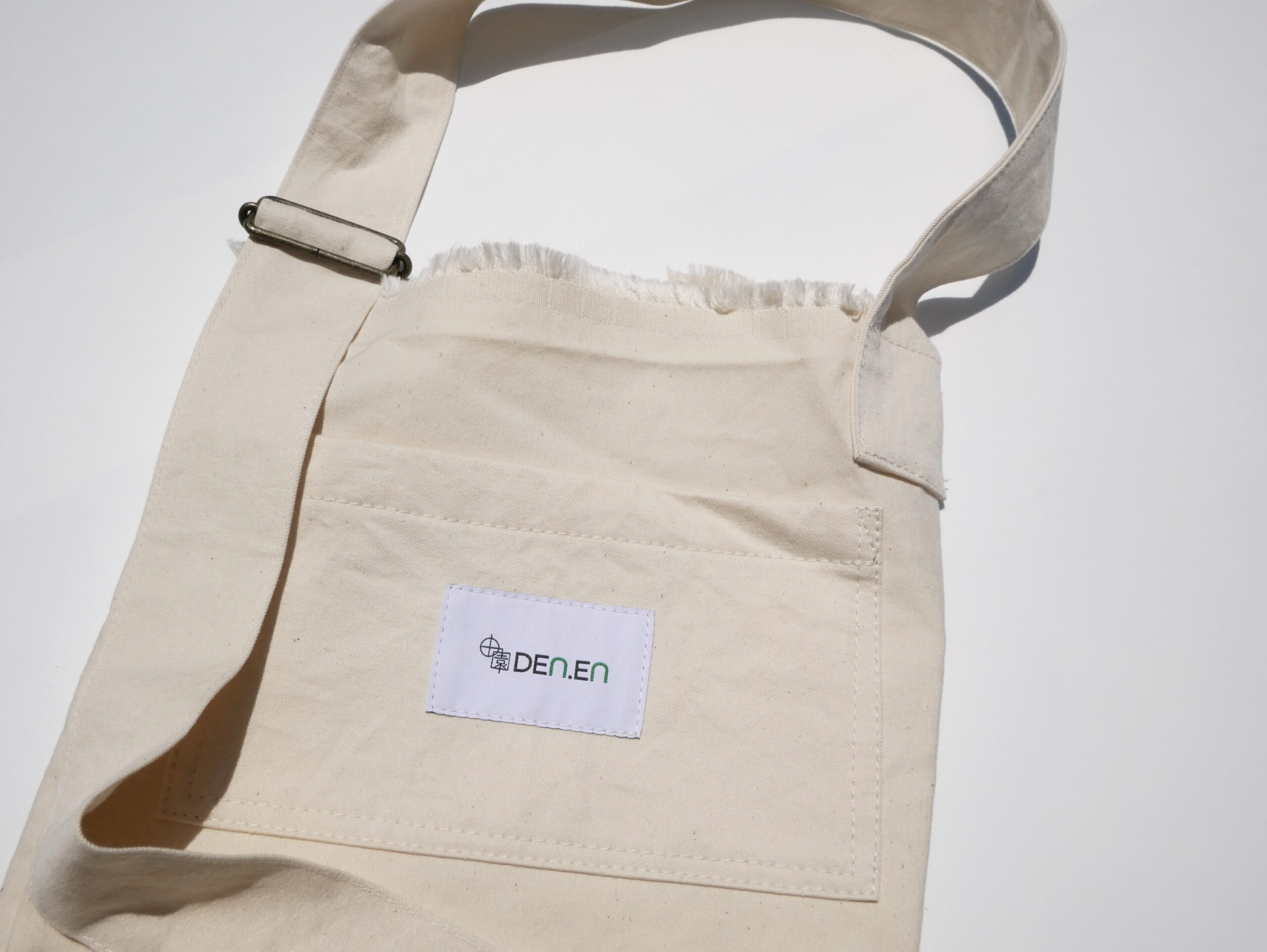 ニュースペーパーバッグ(S) WHT – DEN.EN